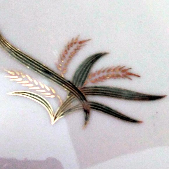 Vintage Bread and Butter Plates in Fukagama Arita Hand Painted Bone China - Picture 14 of 14